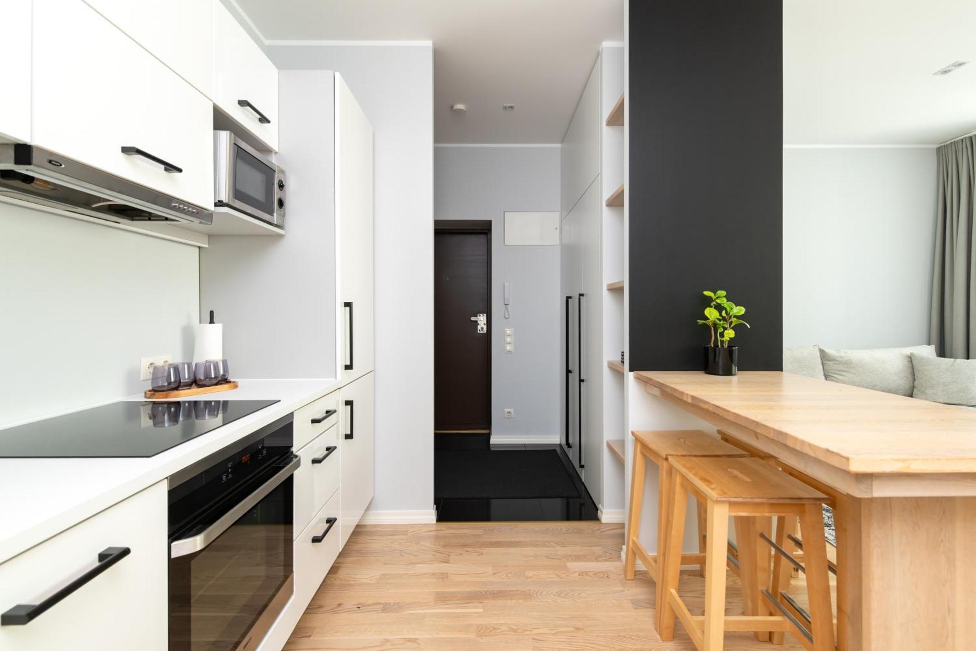 Apartment Roosikrantsi Elegant Retreat Near Old Town - Heart