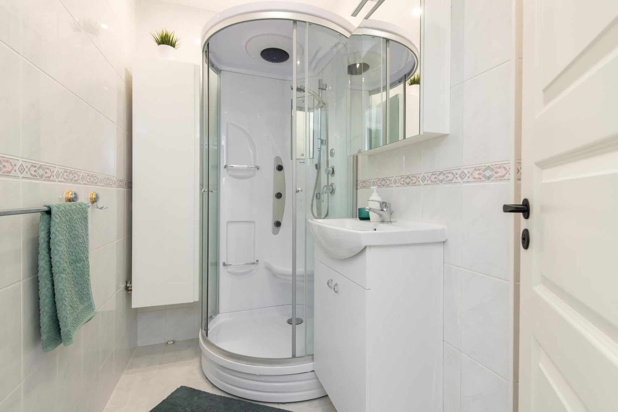 Apartment Roosikrantsi Elegant Retreat Near Old Town - Heart
